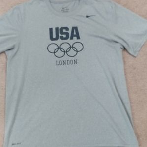 Nike Men's tshirt dri fit size large